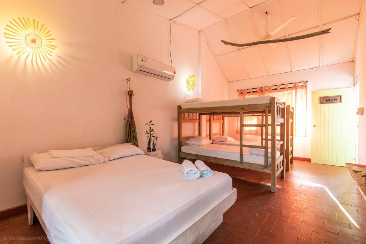 Mar Amar Casa De Playa Hotel Coveñas Екстериор снимка