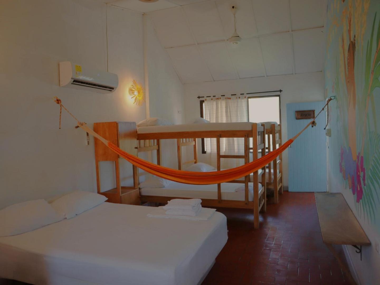 Mar Amar Casa De Playa Hotel Coveñas Екстериор снимка